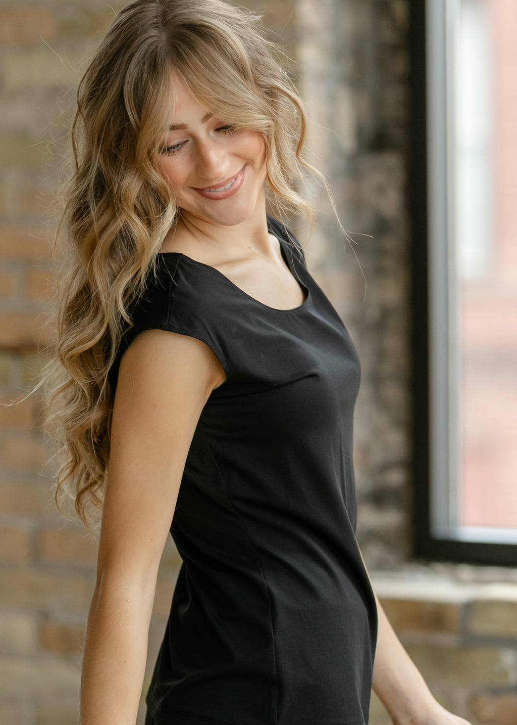 Classic Black Cap Sleeve Tank | Tracy Unique Place